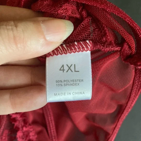 Red Lace Long Sleeve Lingerie Robe and Bodysuit Set - Picture 4 of 5